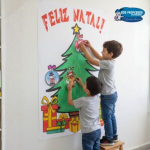 Painel Colaborativo de Natal com bolas natalinas 3D